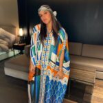 Neha Dhupia Instagram – Scarf-face … 🧣😍
•
•
•
•
Muah @diva_rose21 @karanrai001 @kiran_chhetri92 
Styled by @ayeshakhanna20 
In @rajdeep.ranawat.official 
@minerali_store