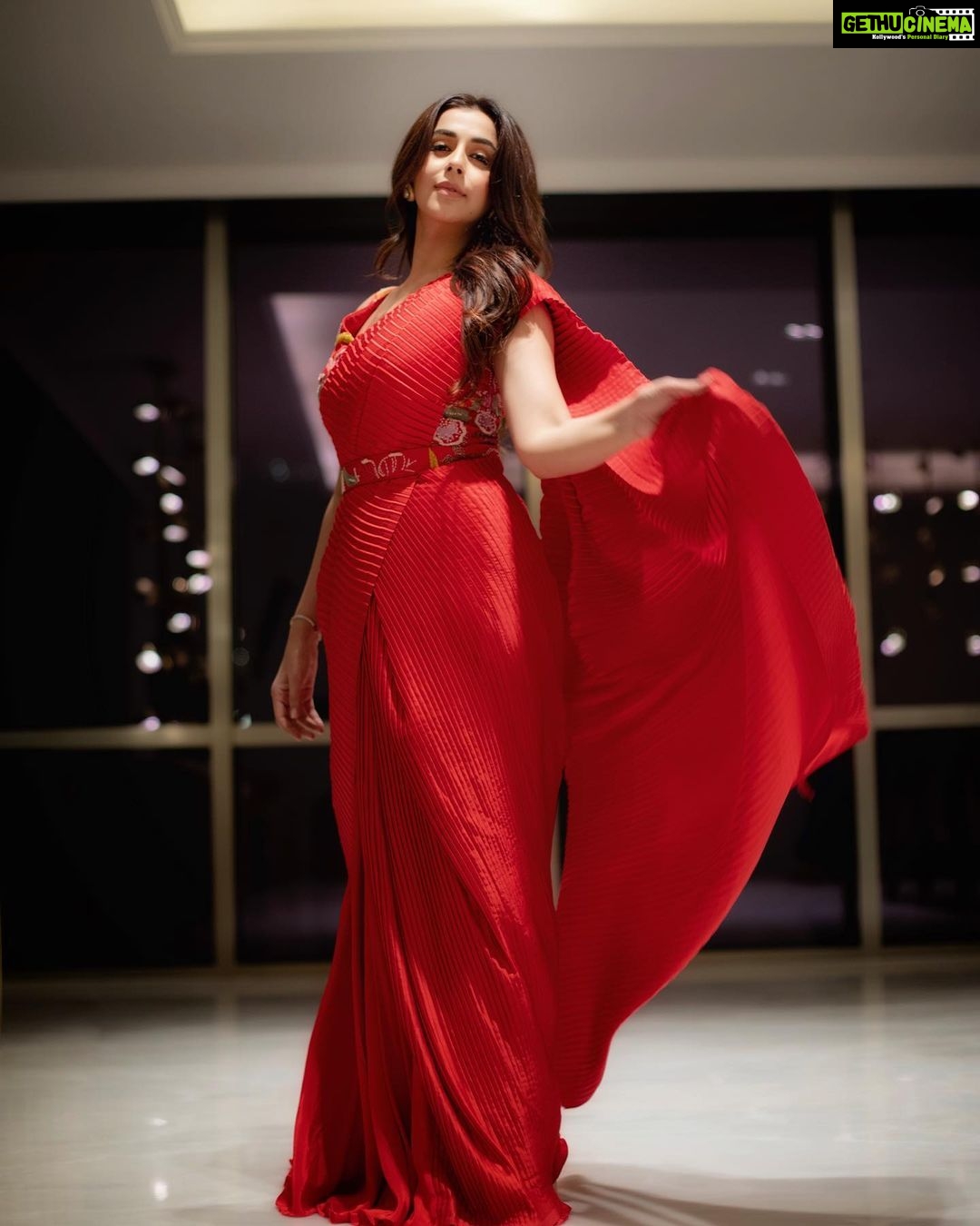 Nikki Galrani - 126.1K Likes - Most Liked Instagram Photos