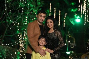 Paridhi Sharma Instagram - A real man is not the one who cages you with their expectations or claims to give you wings. They are the ones who knows, you have the wing and just strengthens it with their self less Love ❤️ I am extremely grateful to have such a Real Man in my life as my husband 😌 Thanks my hubby @tanmaisaksena #husbandandwife #mybabykishu #familytime #truebond