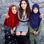 Parvatii Nair Instagram - Bumped into these 2 angels at the #avantipurtemple ruins at #jammuandkashmir 🥰😍 and they literally made my day 😘 @mickey__creations Avantipur temple ruins, Srinagar