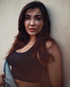 Parvatii Nair Instagram - A mess . 

@the.portrait.culture