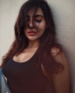 Parvatii Nair Instagram - A mess . 

@the.portrait.culture