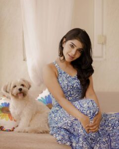 Pavithra Lakshmi Instagram - Stay by side, I wud battle even storms with a smile. 
A @kanmaniphotography