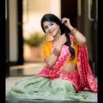 Pavithra Lakshmi Instagram – அழைக்க வந்தாயோ விழி அசைவினால்❤️