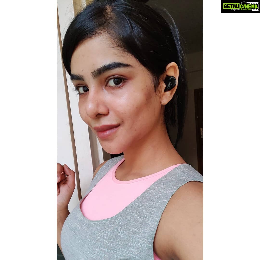 Pavithra Lakshmi Instagram - Did you check out the all new unipods from @unigenaudio, they are the coolest airpods ever! Check out their page to order yours right now❤️ #unigenaudio #unigenunipods