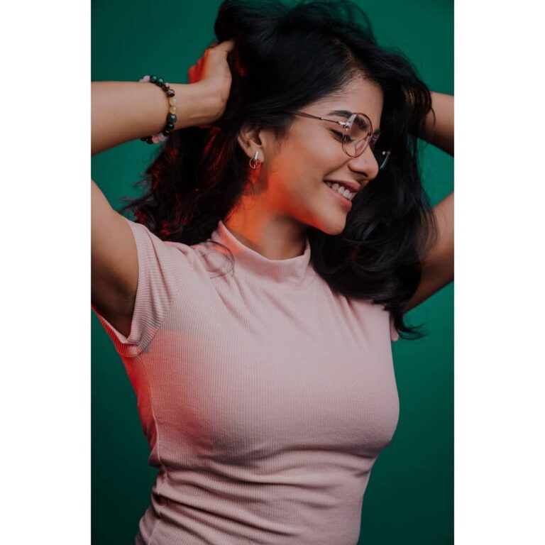 Pavithra Lakshmi Instagram - Happy girls are the prettiest ❤️ Shot for @iris_fashion_eyewear Shot by @thearshd Mua @jasminhairandmakeup