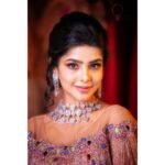Pavithra Lakshmi Instagram – Everytime you smile, I fall a little more harder❤️
.
.
Wearing @fatiz_bridal_emporio 
Makeup @sandys_bridal_makeover 
Hair @mani_hairstylist
Jewellery @new_ideas_fashions
A @minmini_creation photography

#pavithralakshmi #pavithra #selflove