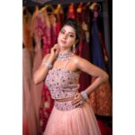 Pavithra Lakshmi Instagram – ❤️
Makeover @sandys_bridal_makeover 
Outfits @fatiz_bridal_emporio 
Jewellery @new_ideas_fashions 
Pc @minmini_creation