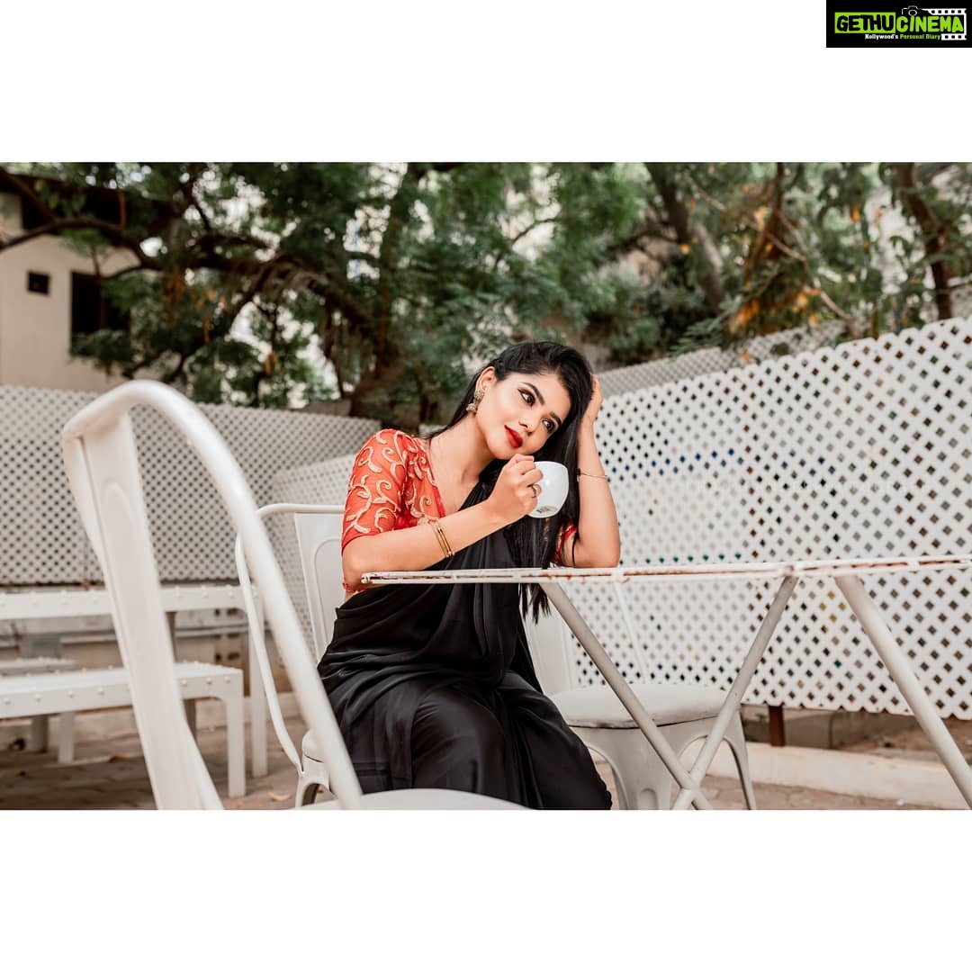 Pavithra Lakshmi Instagram - என் மழைக்கால தேநீர் நீ♥️