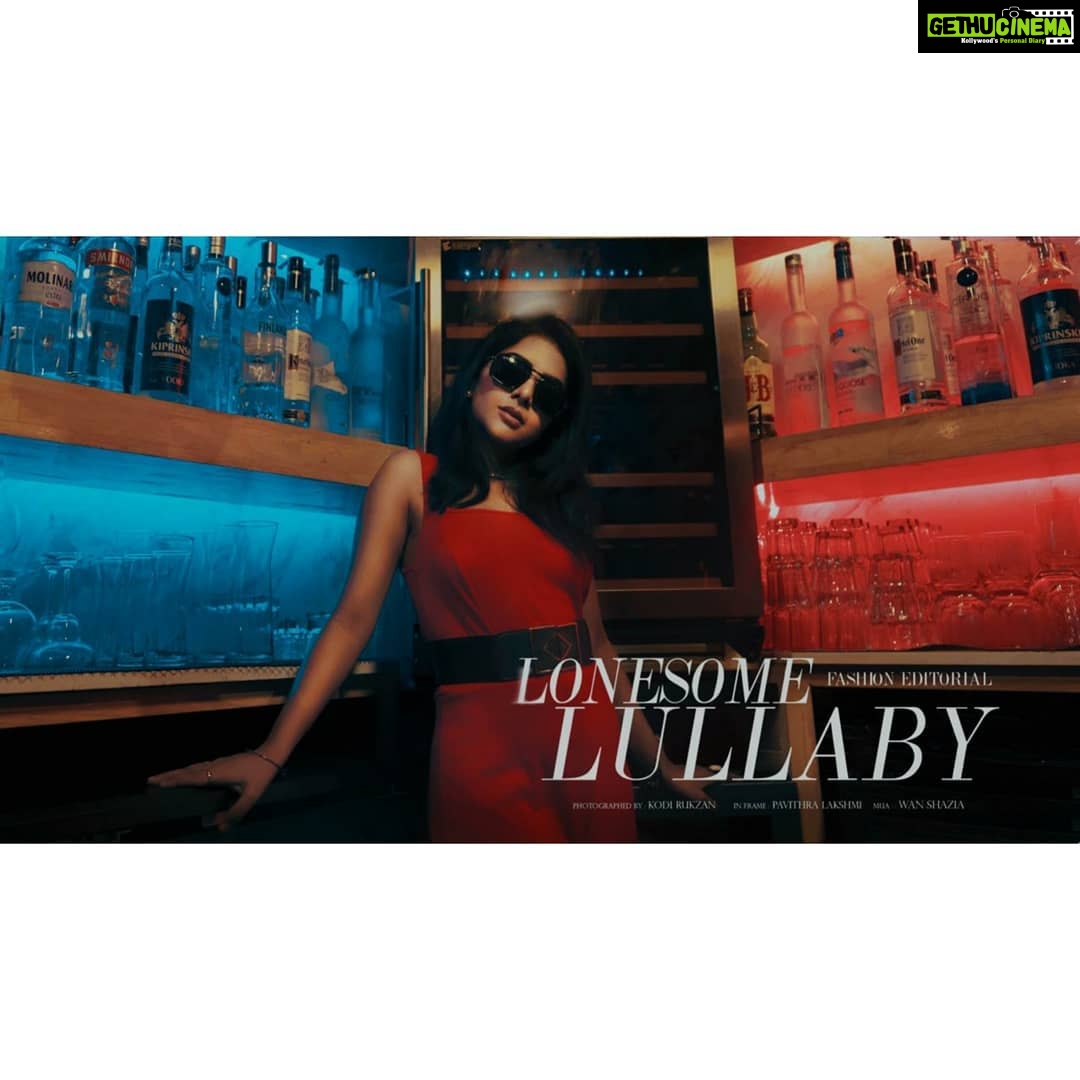 Pavithra Lakshmi Instagram - That's a lonesome lullaby Pc: @kodi_rukzan Styling : @pavithra_stylist.offl MUA : @makeupbywanshazia Location courtesy : @thetigerhouseclub #pavithralakshmi #pavithra #popzy #actor #model #blahblahblah