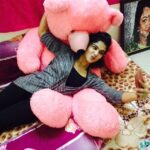 Pavithra Lakshmi Instagram - Best boyfriend ever❤❤❤❤❤ #divyasteddy #meettim #mynewboyfriend #comfortinghugs #bestever #thankuforthecadidsmachan #lubyumacha😘😘😘😘