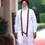 Payal Rohatgi Instagram – Sir I feel you. You wore the turban ❤️ That explains what u stand for 🙏 

Sikhs are Hindus only ❤️ Love ❤️ 

#payalrohatgi #yogasehoga #ladkihuladsaktihu 

Posted @withregram • @narendramodi Had extensive discussions on various subjects with a Sikh delegation. Sharing highlights.