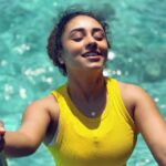 Pearle Maaney Instagram - Happy Me because I married my best friend for life 🥰🏖🌊🏝 . When Husband clicks @srinish_aravind 😜 . Travel Partner @fortunetours Maldives