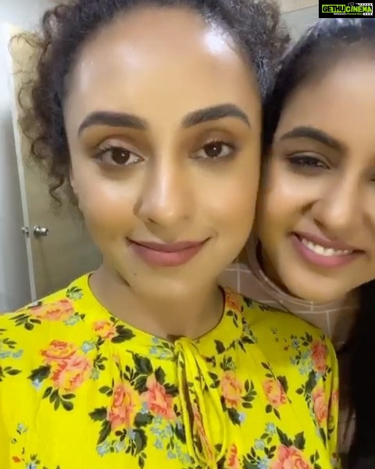 Pearle Maaney Instagram - Throwback.. @chaitrareddy_official wazzzzaaaa! 🤪🤪🤪