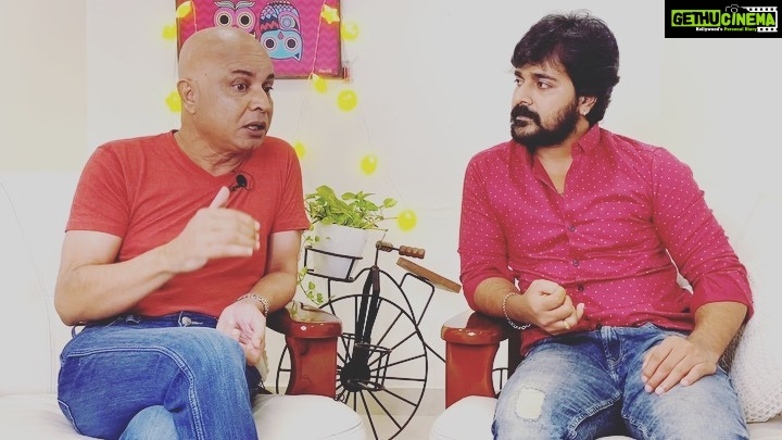 Pearle Maaney Instagram - My two Heros. ❤️🧿 Watch the full episode . Link in Bio ❤️😊 @srinish_aravind @maaneypaul
