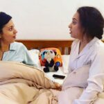 Pearle Maaney Instagram - Sister Stories.. this is how we do it.. in style 🤓 whatever we do.. make up venam.. pinne cooling glass , athu Must aanu. 🤣🤙🖐✊@rachel_maaney 🤓 Thank you @srinish_aravind for shooting this ! 😘😘 . . Comment below how you spend time with your sisters or brothers during this time ❤️