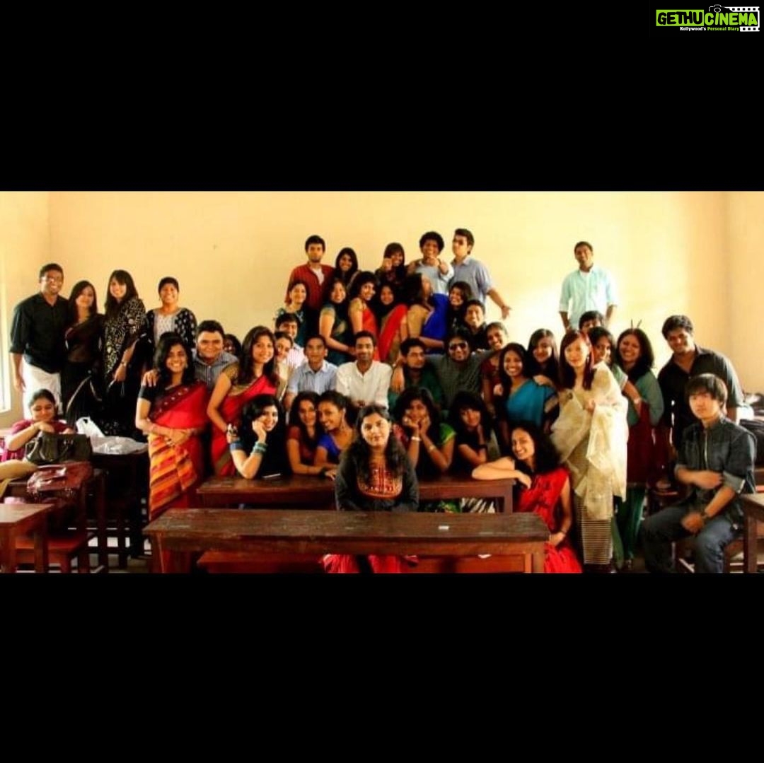 Pearle Maaney Instagram - Digging up some old pictures.. college days and school days 😀😋