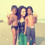 Pearle Maaney Instagram - #throwback . We Are All The Same, but Born in different places. PEACE LOVE n MUSIC to All. It’s important to be healthy but More Important to Be HUMAN ❤️ spread Love... because You are Full Of Love.