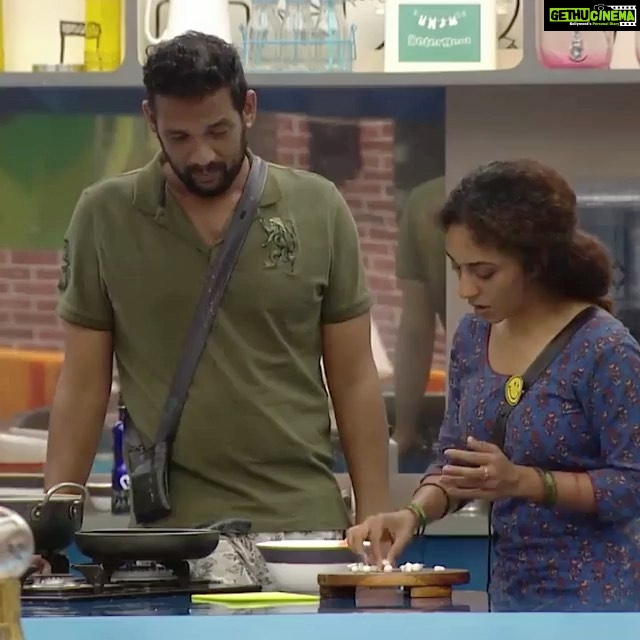 Pearle Maaney Instagram - Stayed in a house for 100 days. No Phone, no internet, no tv, no books, no nature, limited food, no soil to walk on..just plastic grass, no hot water in the bathroom, canβt sleep during the day, no music, no contact with family, never stepped out even once. This experience has definitely changed all of us for better. So while cooking we had to imagine the recipes.. this might look funny but this was our avastha π learn how to cook my dear ones. Learn how to cook. ππ this was after almost 90 days. We were trying to make what they call in Tamil Seeda.. does anyone know what itβs called in Malayalam! π