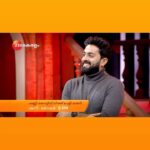 Pearle Maaney Instagram – Tomorrow it will be Funny Nights with @padmasoorya coz he took over the whole episode .. 😂 I am nervous about you all watching it coz he took my case on the show I’ve also tried my best to take his case but it was more like a boomerang 🤪 @veena_nandakumar it was a pleasure to have u on the show and you are such a promising actress. 
#funnynightswithpearlemaaney @zeekeralam Sunday 9pm