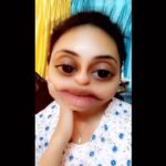 Pearle Maaney Instagram - Day 3... The Horrible Reality.Enne Bore ADICHU ... 🙄🥺 How are you all spending time. Tips please. 🤓 I don’t like to read books coz it’s not my thing... I don’t want to workout. Anything else ?