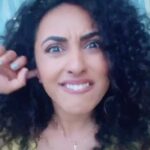 Pearle Maaney Instagram – Sorry @shiyaskareem .. Njan chicken Vechu. 🍗 🐔 last post for today.. this time I mean it. *throws the phone out of the window*😏
@ranjini_h  avane onnu chicken vekkaan anuvadhichoode!!!😂😂😂😂