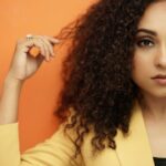 Pearle Maaney Instagram – There is always a brighter side
.
.
.

#funnynightswithpearlemaaney .
.
Outfit by @men_in_q_wedding 
Styling @asaniya_nazrin 
Click @jiksonphotography 
@kushalsfashionjewellery
@zeekeralam