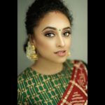 Pearle Maaney Instagram - From tonight’s episode of “Funny Nights With Pearle Maaney” Stylist : @asaniya_nazrin Photography: @jiksonphotography MUAH @sebastian.miranda.3998 Outfit: @milandesignkochi Jewellery: @kushalsfashionjewellery @zeekeralam #funnynightswithpearlemaaney