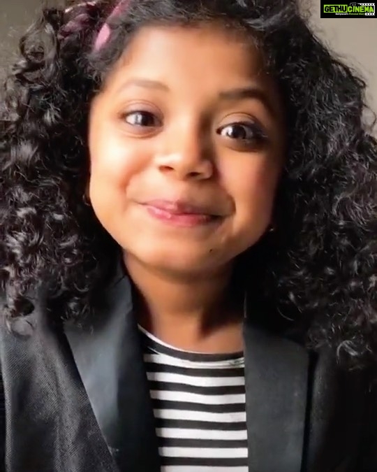 Pearle Maaney Instagram - Came across a lot of TikTok videos of #funnynightswithpearlemaaney ... and this cute little girl literally stole my heart 🥰 touchwood 😘🧿