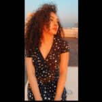 Pearle Maaney Instagram – Counting stars even before they arrive ✨ 
Click @srinish_aravind 🥰
#enjoyingtheSunSet