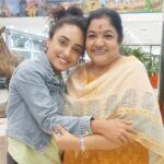 Pearle Maaney Instagram - I just Got lucky 🍀 Our very Own @kschithra Chechi 🌸😘