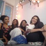 Pearle Maaney Instagram – Catching up with College And Hostel memories 🌸 🤓🥰🦋@tanyavarkey @krithika555 @tanitha_pereira