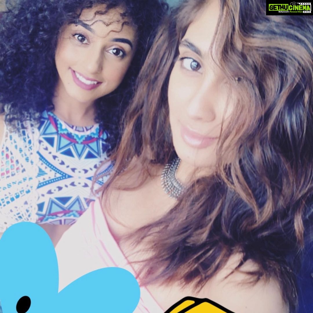 Pearle Maaney Instagram - Happiness is Having friends who are like family... wishing my dearest @deeptisati a happy happy birthday. She is beautiful... cute... caring... loving... ambitious... powerful.. confident... hardworking... positive and the list would go on. Lucky to have her in my life as one of my dearest friends. Love you Deepz! π