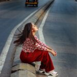 Pearle Maaney Instagram - Sometimes we find ourselves in the middle of complete chaos... we can either let it enter us... or just be calm.. the choice is always in our hands. Peace Love and Music to All 🌸❤️ . @daisydavidphotography @_daisydavid_ Mumbai City