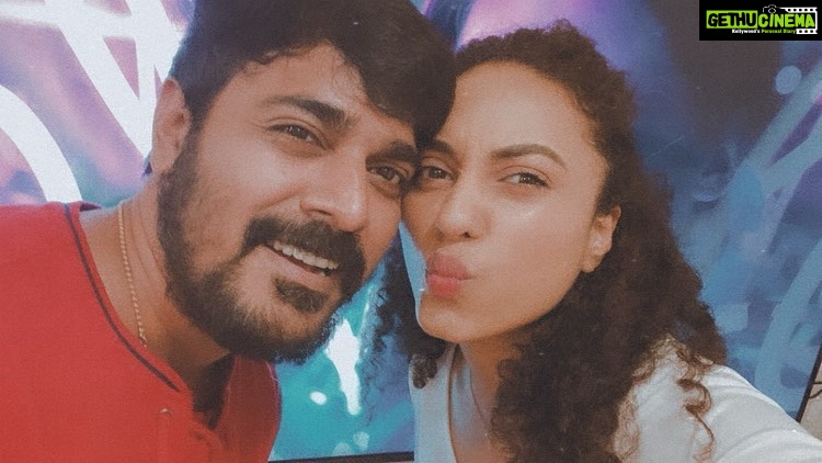 Pearle Maaney Instagram - Christmas Vibes 🥰 @srinish_aravind
