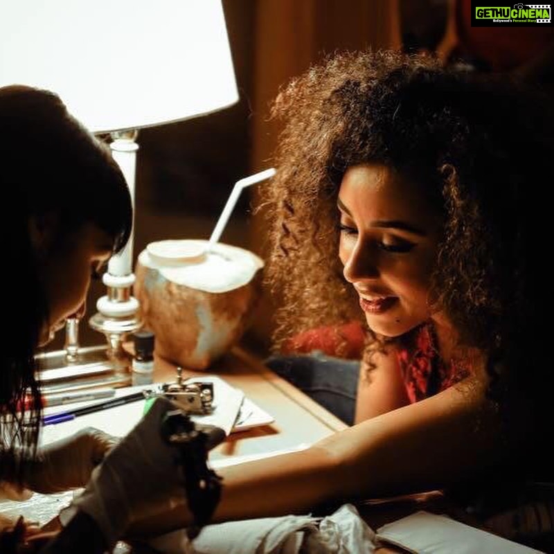 Pearle Maaney Instagram - Throwback to the only tattoo I have ... Unalome. The Unalome symbol represents the path to enlightenment in the Buddhist culture. The tattoo was done by my dear friend @hannahpixiesnow we walked around for a while...she suggested the symbol to me and I said yes!
