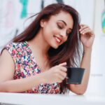 Pearle Maaney Instagram - Everyday... Do something that makes you happy... something that makes you smile... 🙂❤️ . . . Thank you @_daisydavid_ for this click @daisydavidphotography Mumbai City