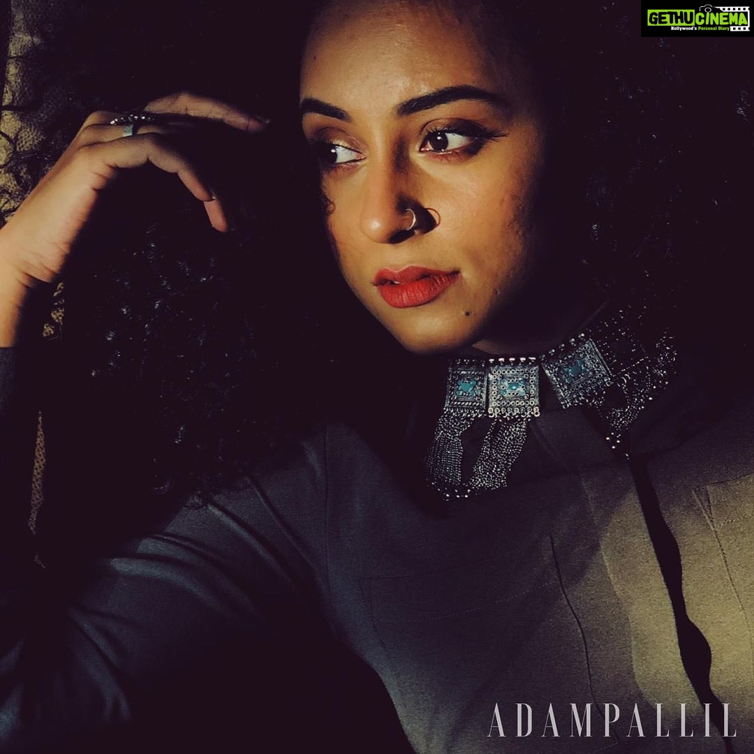 Pearle Maaney Instagram - The perfect imperfections 🌸 . . Styling & Click @adampallil