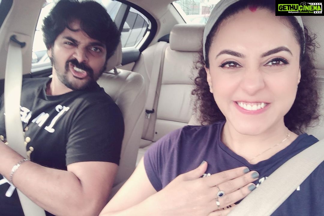 Pearle Maaney Instagram - Current mood 😇 @srinish_aravind Made (faces) for each other 🤪
