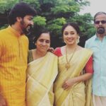 Pearle Maaney Instagram - Our Simple Onam. First Onam after marriage with Amma and Achan. @srinish_aravind #chennai #onam2019