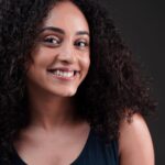 Pearle Maaney Instagram - One year back.. this day... he said Yes😋 @srinish_aravind I’ve been smiling ever since 🌸😊 . . Click by @jiksonphotography @thestudioloc . . #pearlish
