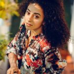 Pearle Maaney Instagram - Use ur imagination to build the future. 🌸 . . . @anwarpattambiphotography