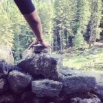 Pearle Maaney Instagram - When someone throws a stone at you... do this and say “thank you!” 🤗😋 🤪🤪 Himalayan Vlog part 2 will be uploaded tomorrow at 10 am... do watch it🌸 Shot by @srinish_aravind and me Edited by me 🤓 Himalayas