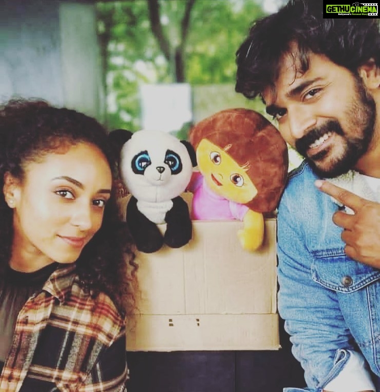 Pearle Maaney Instagram - Spot the real Explorers 🤪 . . @srinish_aravind
