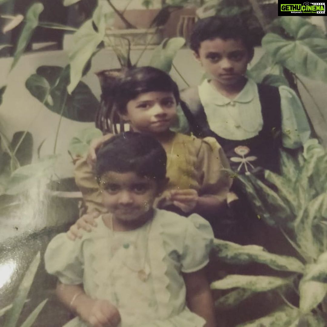 Pearle Maaney Instagram - The moovar sankham @rachel_maaney @shradha_davis 🥰