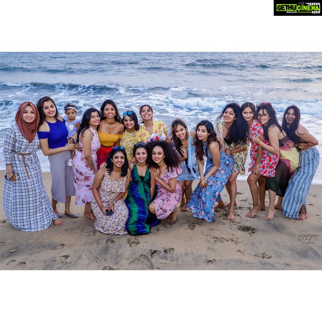 Pearle Maaney Instagram - Sand in the Hair... salty wind... but all we have now are the “Sweetest of Memories”🥰 . . “Celebrating the most beautiful decision I’ve ever made... @srinish_aravind ” 😘 . #pearlishbridalshower #pearlishwedding . .🧿 @naarisweddings click