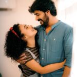 Pearle Maaney Instagram - My happy Place🌸 His arms❤️ Happy 8th month!🥳 . @srinish_aravind .🧿 . Click by @jiksonphotography