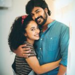 Pearle Maaney Instagram - Happy Vishu everybody!!! ❤️🤗 Stay happy ... Stay Blessed. We Love you!!! - From @srinish_aravind and Me 🌸🌸🌸😋 ❤️❤️❤️❤️ #19 more days to go 🙈🧿 . . @jiksonphotography @thestudioloc