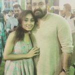 Pearle Maaney Instagram - So happy for the Success of Lucifer. 🌸 @mohanlal @therealprithvi @_saniya_iyappan_ @shaunromy @inst.adil @nyla_usha @manju.warrier @indrajith_s @tovinothomas @supriyamenonprithviraj . Thank u Sameer Ikka for this click @sameer_hamsa #lucifermovie
