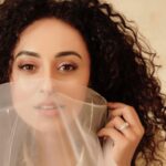 Pearle Maaney Instagram - Shine Bright like a Diamond 💎 💍 @srinish_aravind 🙈 . . Click by @anwarpattambiphotography Make up... Myself 😋